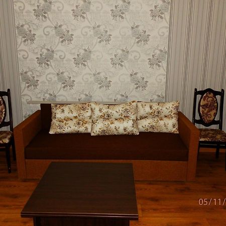 Apartment On Mykoly Ovodova Street Vinița Exterior foto